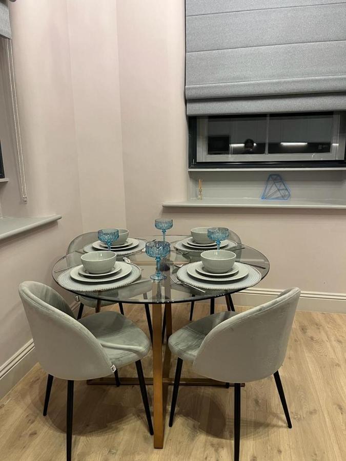 M1 City Centre 3 Bed 3 Bath Luxe Penthouse مانشستر المظهر الخارجي الصورة