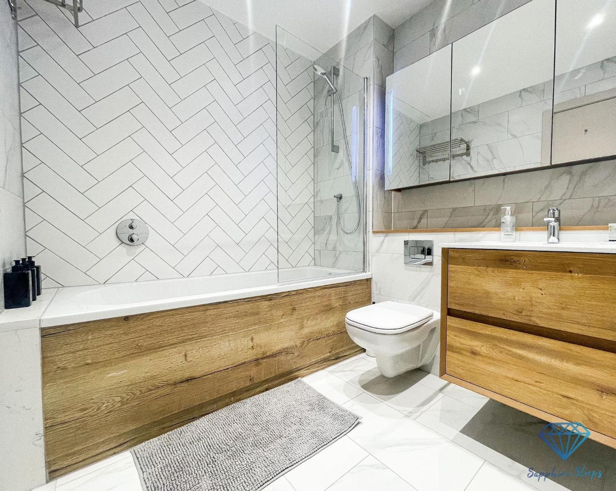M1 City Centre 3 Bed 3 Bath Luxe Penthouse مانشستر المظهر الخارجي الصورة